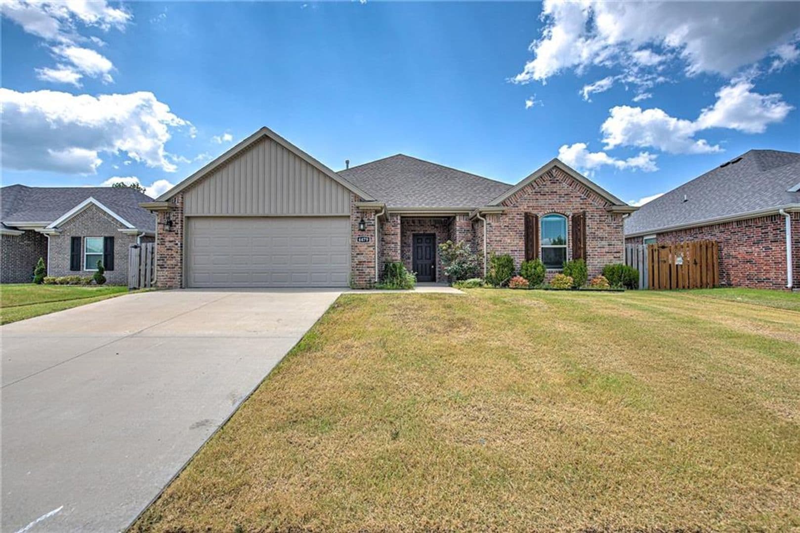 Fayetteville House: 4479 W Topeka St