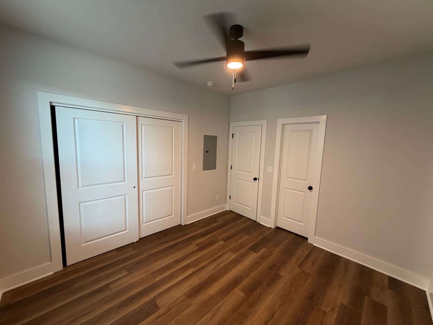 Fayetteville House: 1043 S Laramie Heights