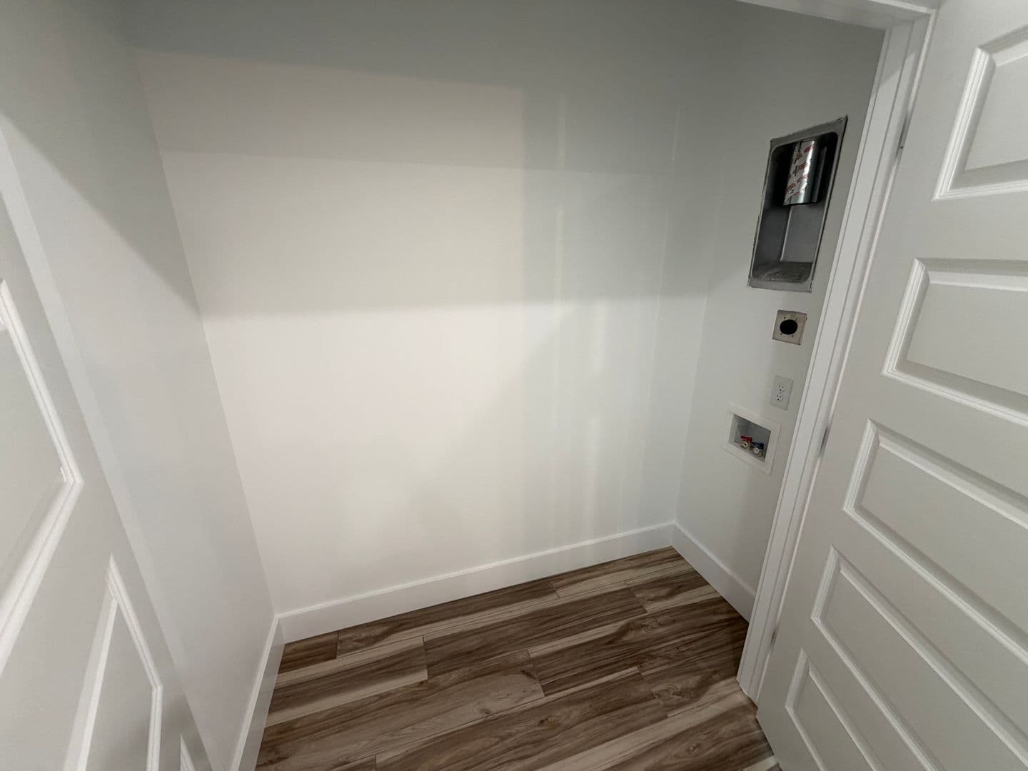 Fayetteville House: 916 N Sang Ave Unit #B