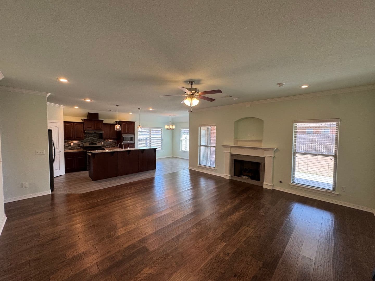 Fayetteville House: 4849 W Oldham Dr