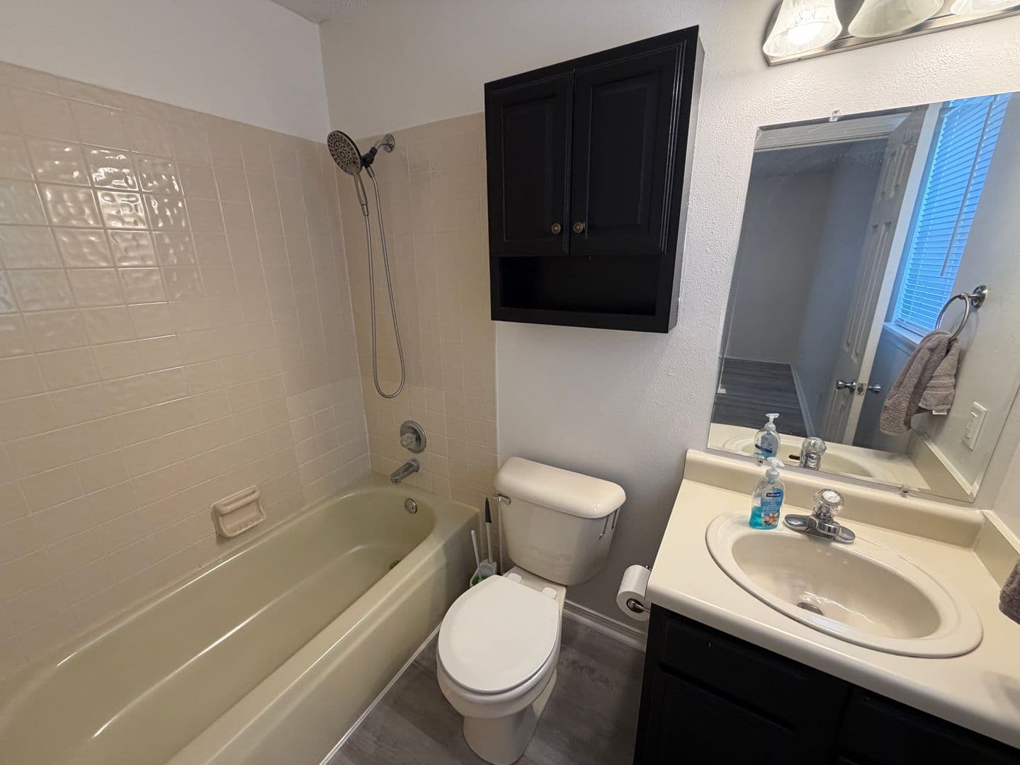 Fayetteville House: 1272 Tradition Avenue