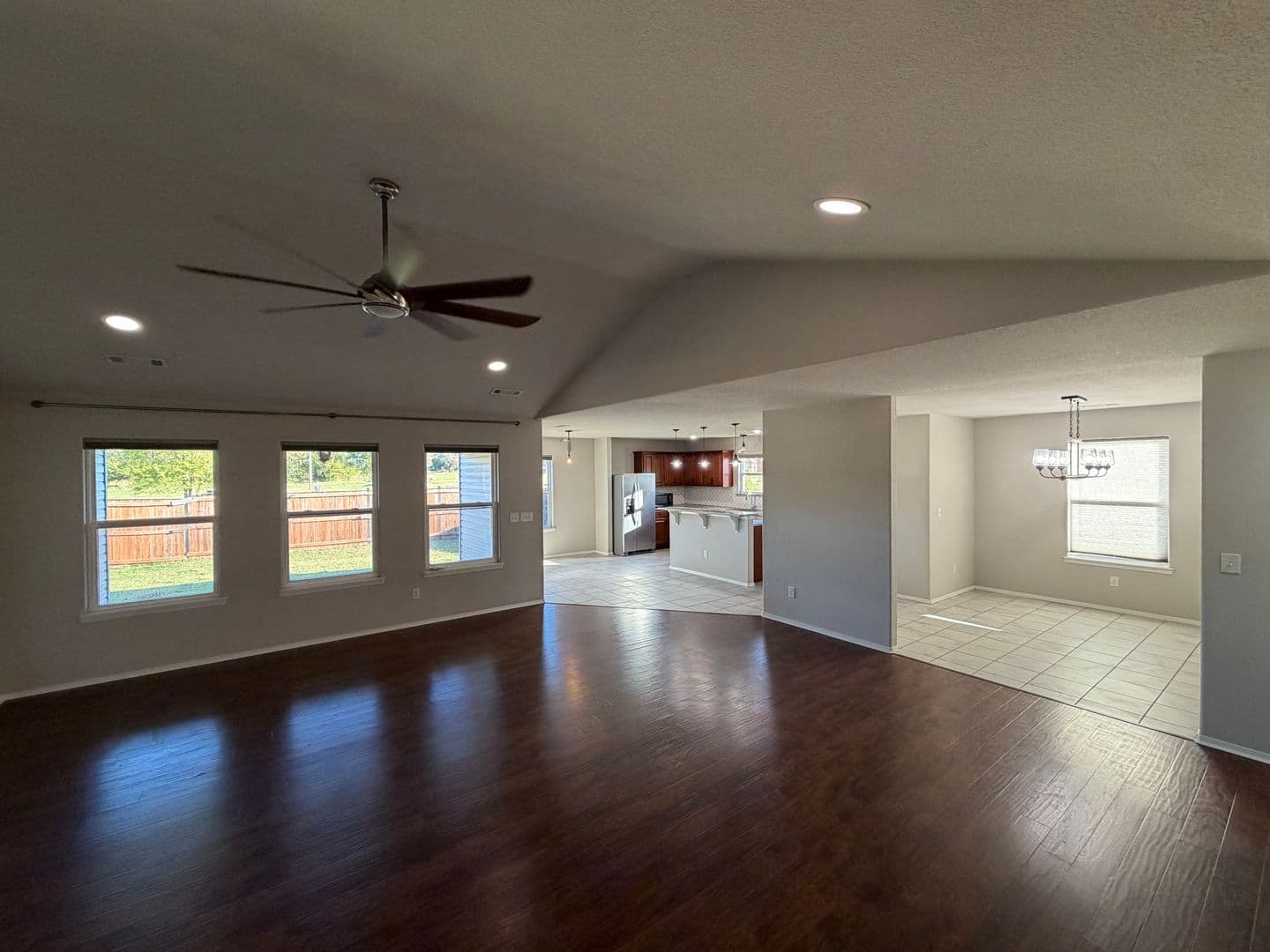 Bentonville House: 4300 SW Comstock Ave