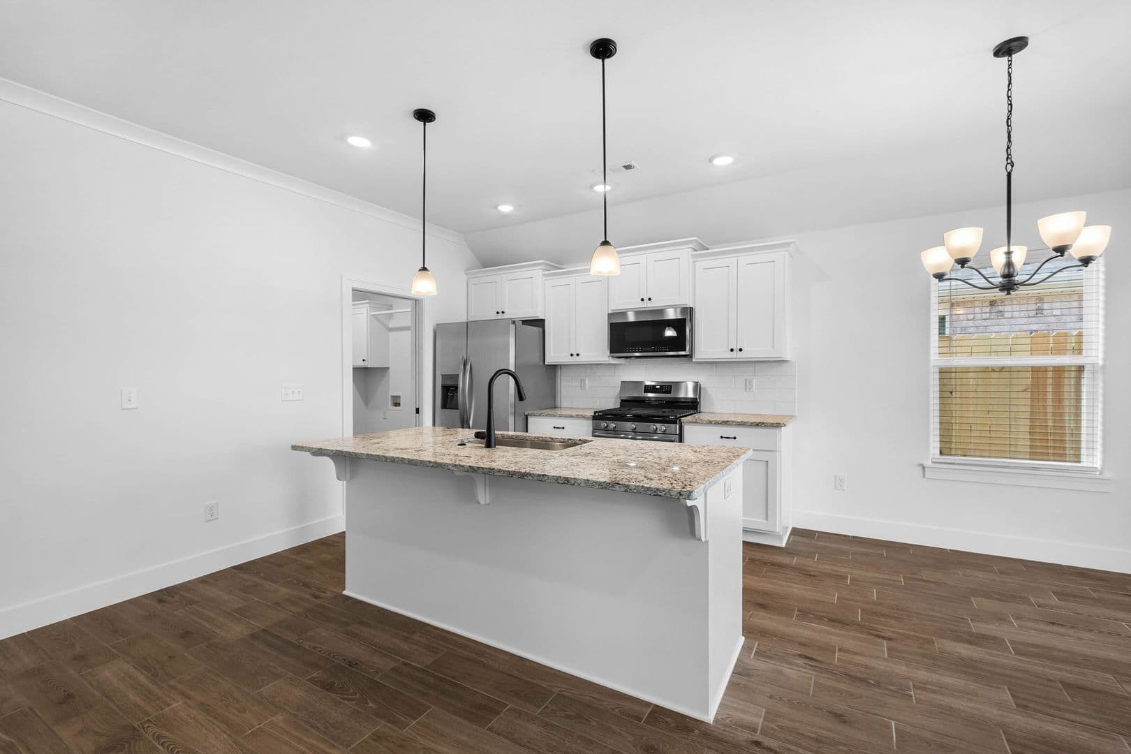 Fayetteville House: 4225 W Barhem Drive
