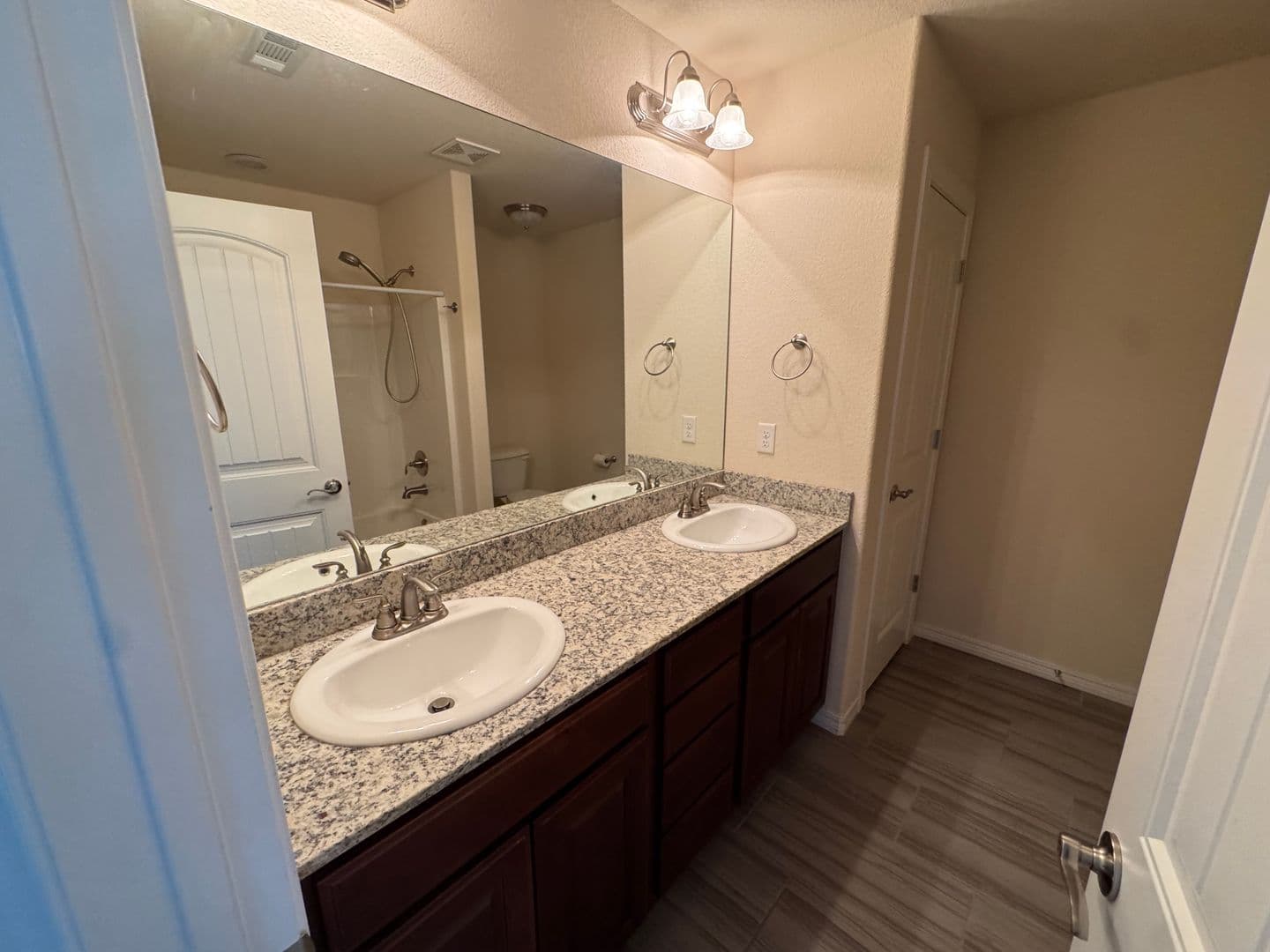 Fayetteville House: 4849 W Oldham Dr