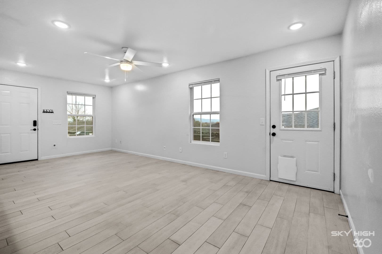 Fayetteville House: 731 S. Erika Ave