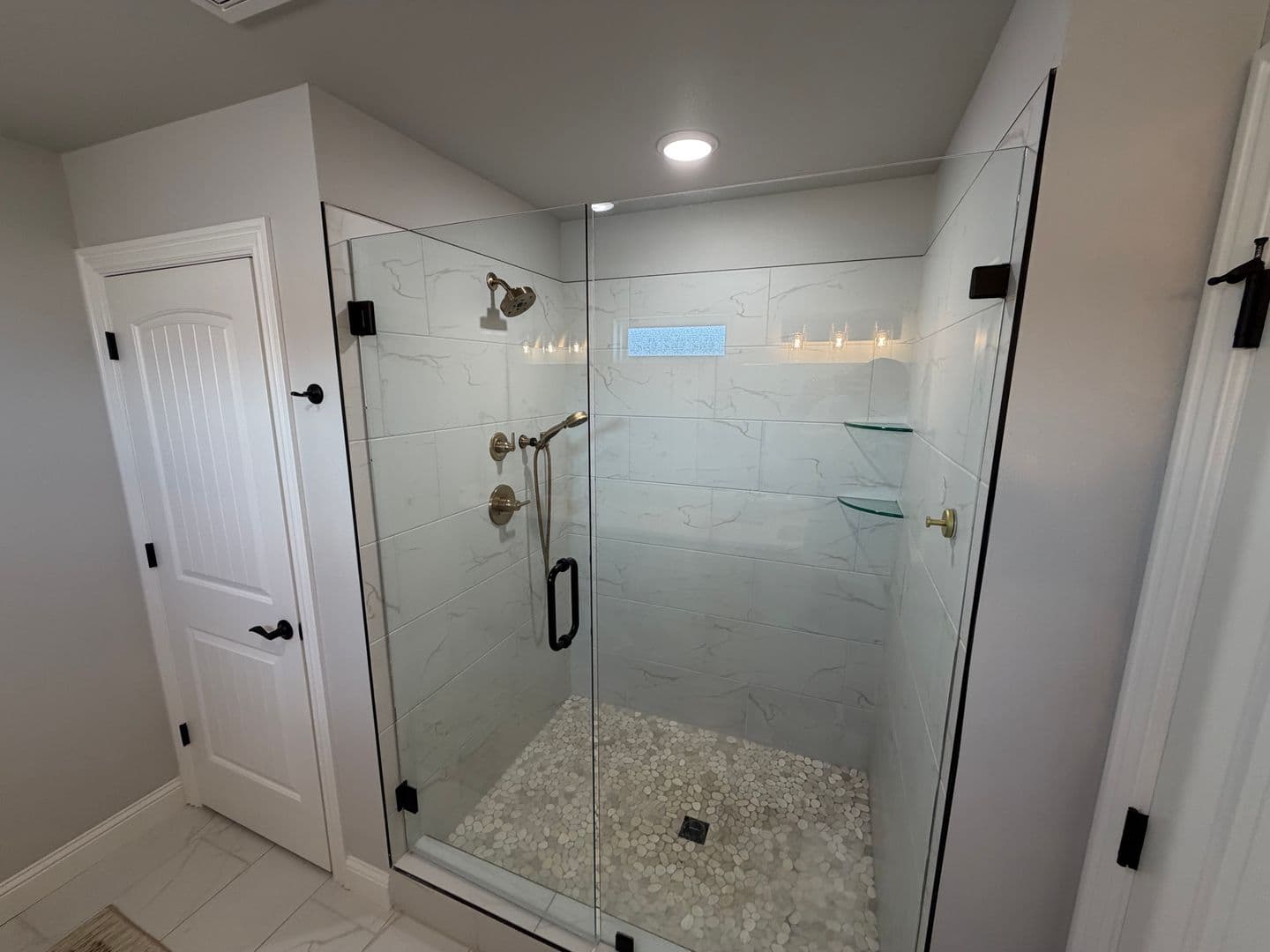 Bentonville House: 2816 SW Arlington Blvd