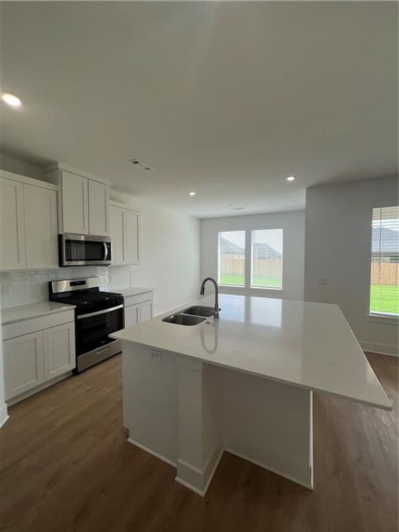 Pea Ridge House: 1910 Hahn St