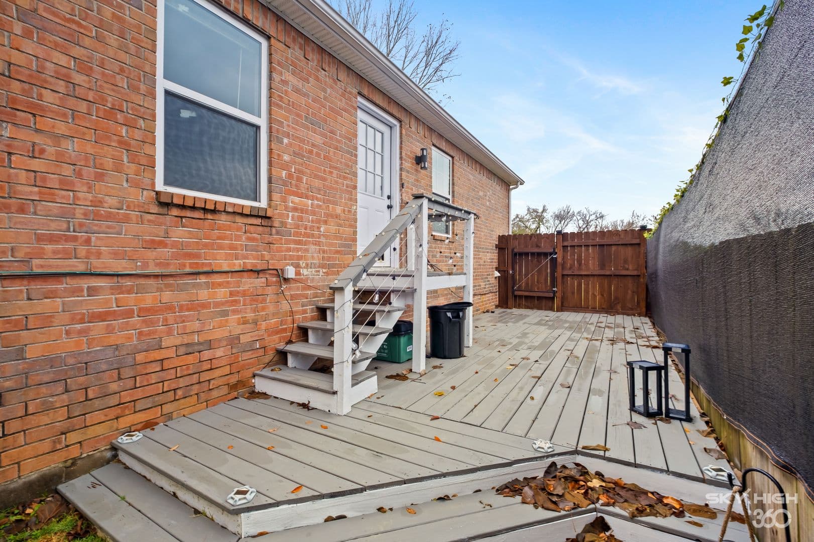 Fayetteville House: 731 S. Erika Ave