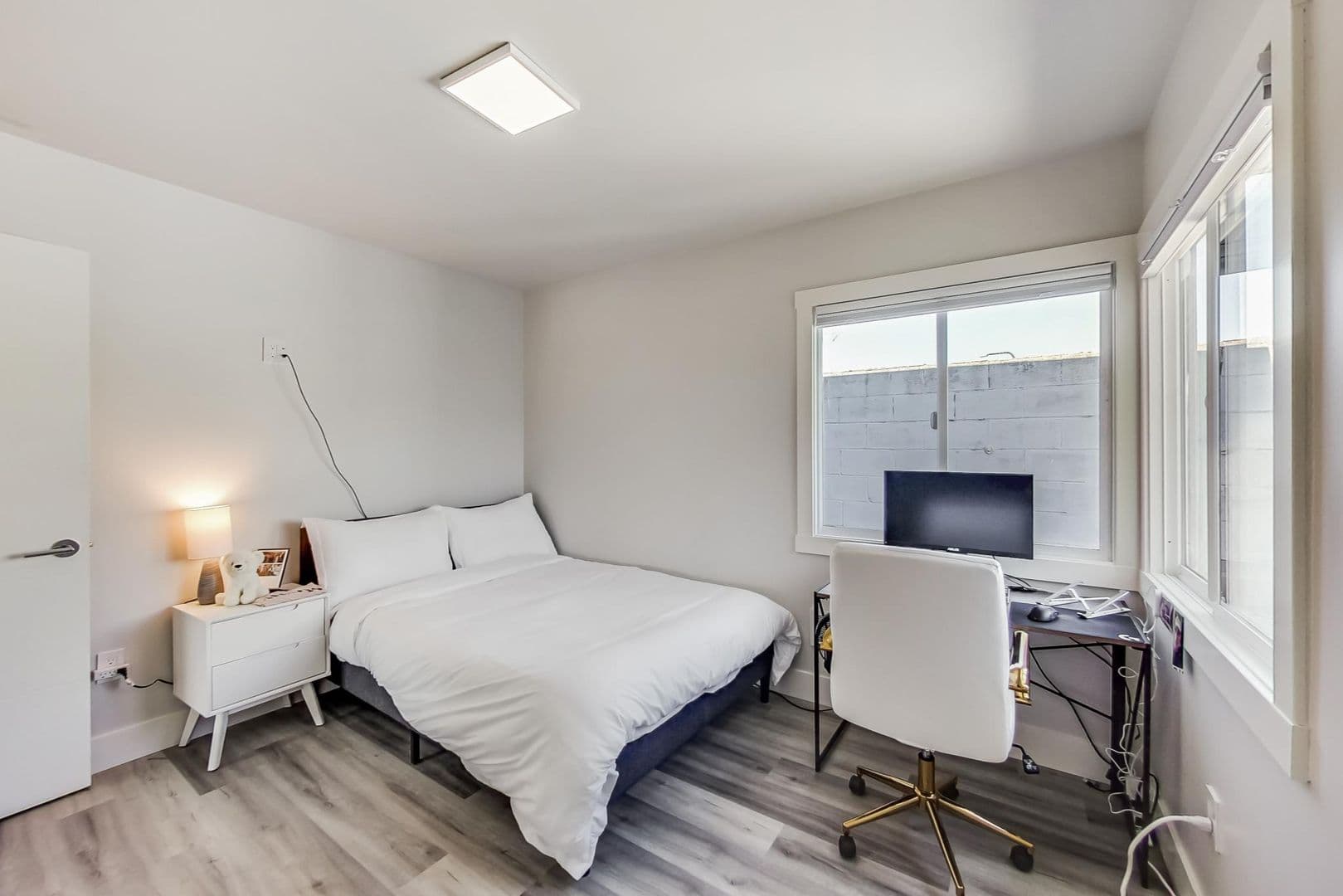 Berkeley Apartment: 3411 Adeline St