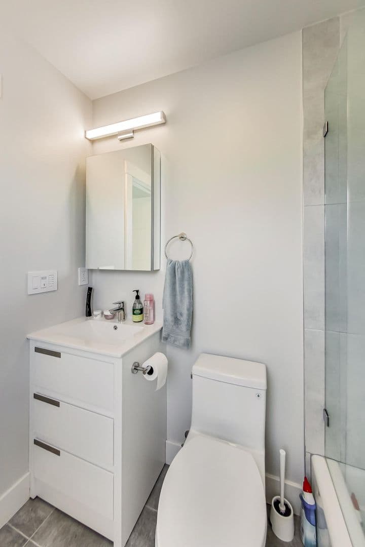Berkeley Apartment: 3411 Adeline St