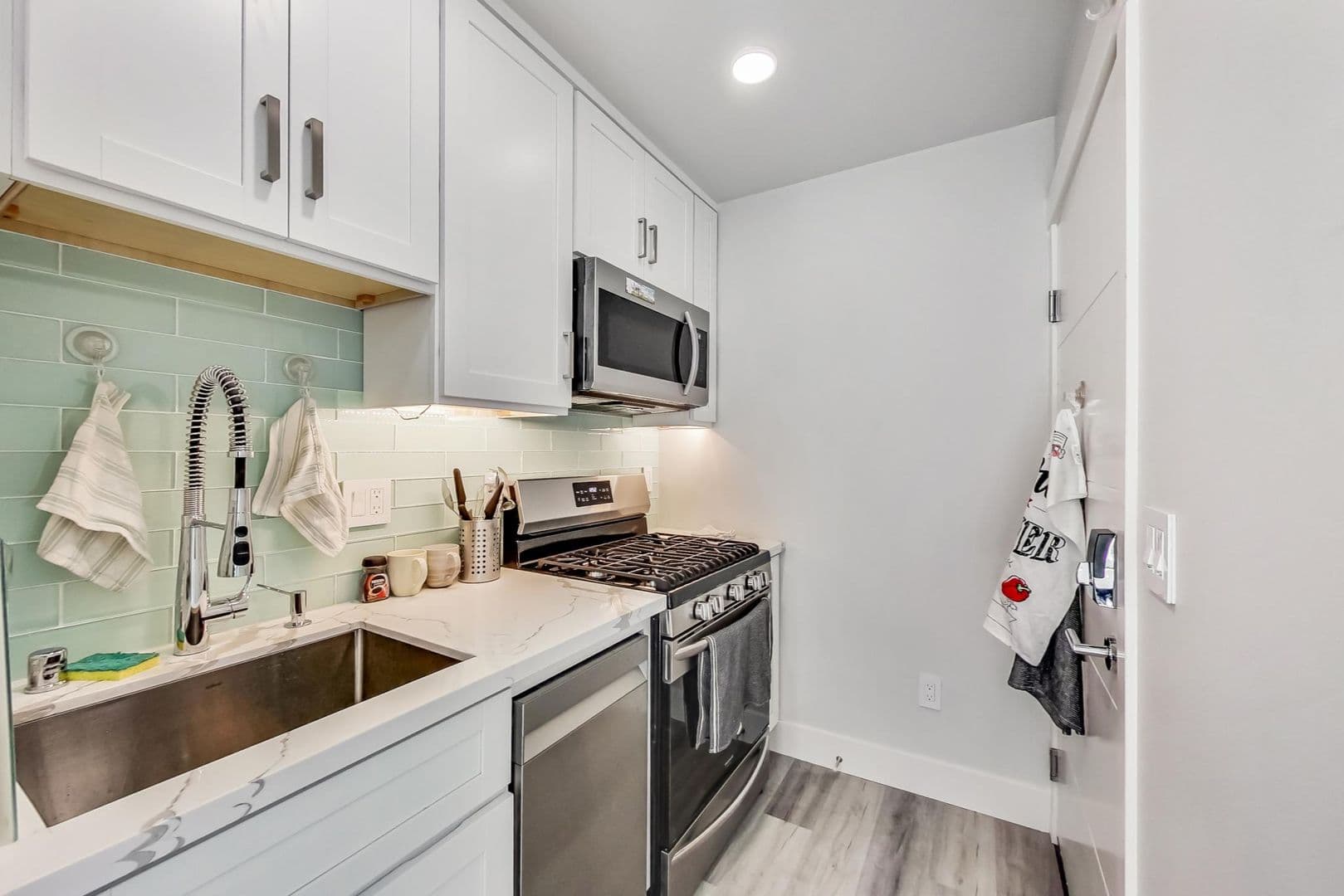Berkeley Apartment: 3411 Adeline St