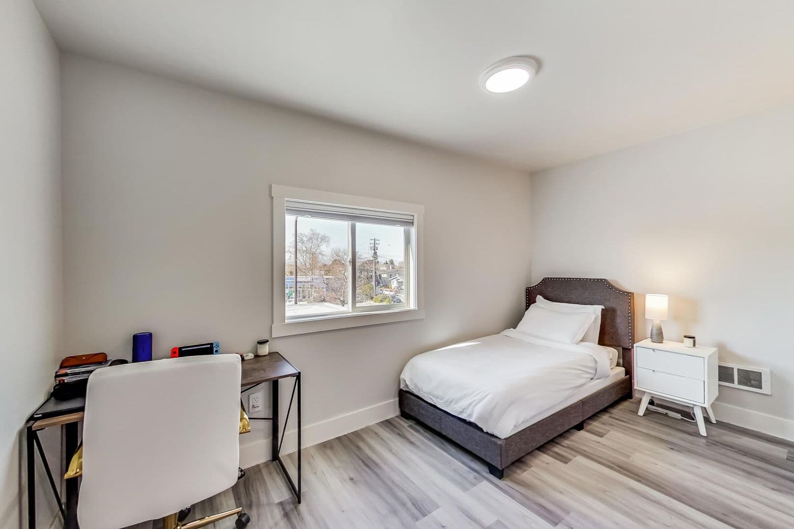 Berkeley Apartment: 3411 Adeline St