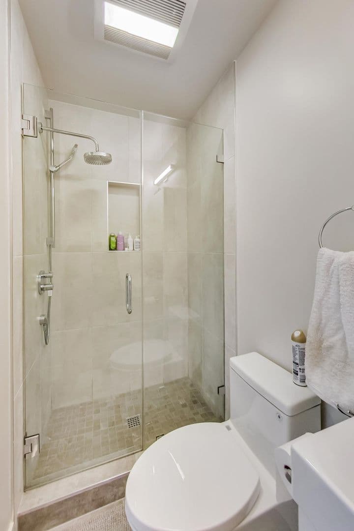 Berkeley Apartment: 3411 Adeline St