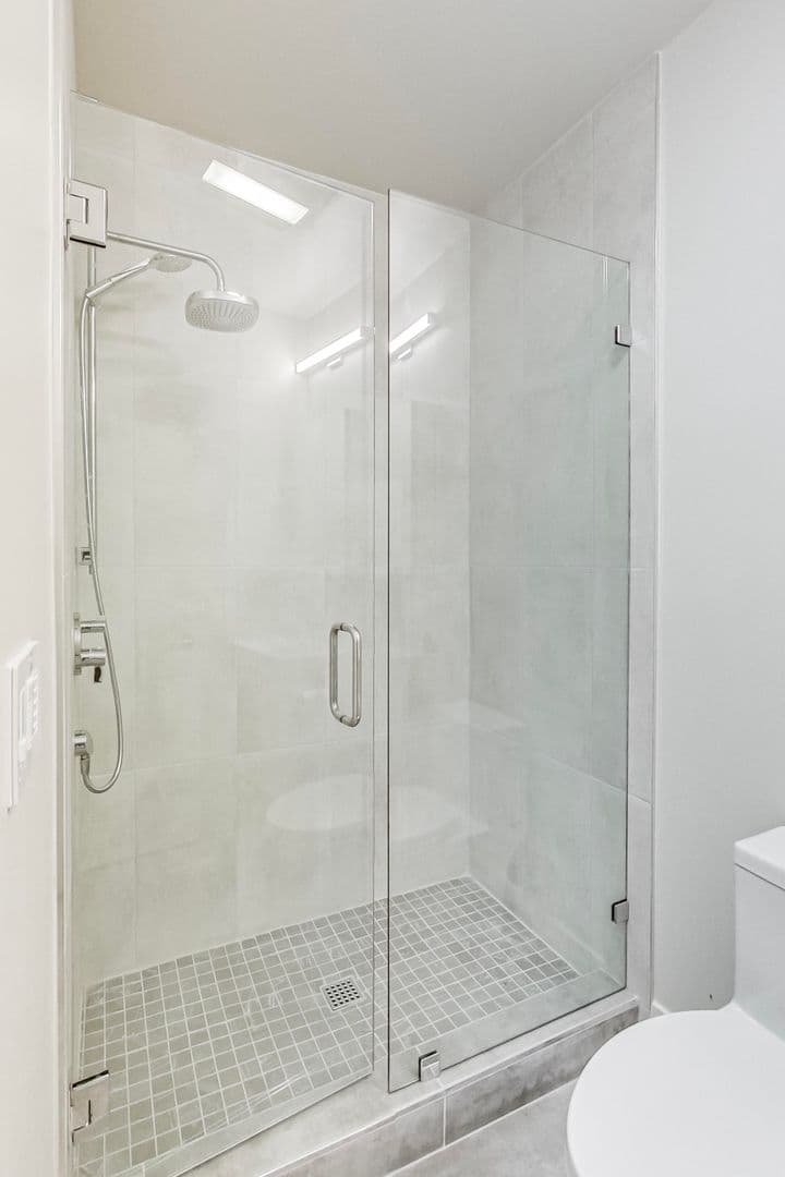 Berkeley Apartment: 3411 Adeline St