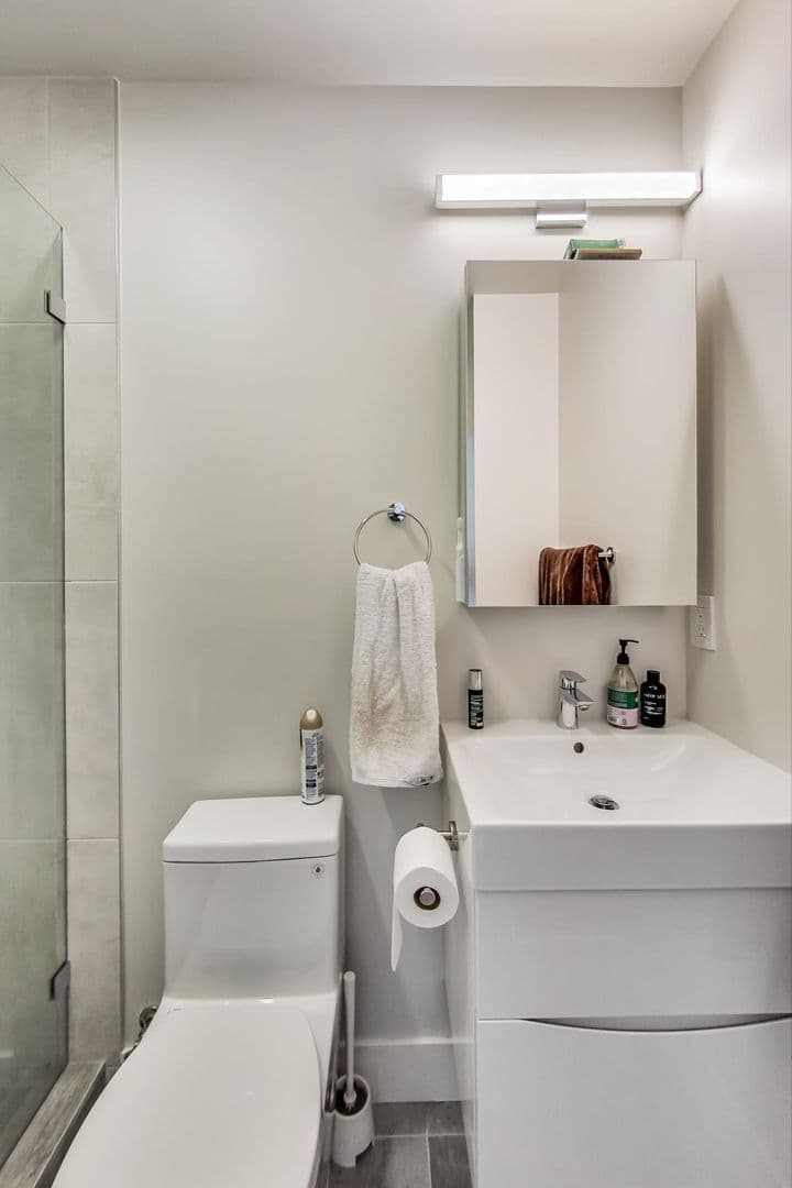 Berkeley Apartment: 3411 Adeline St