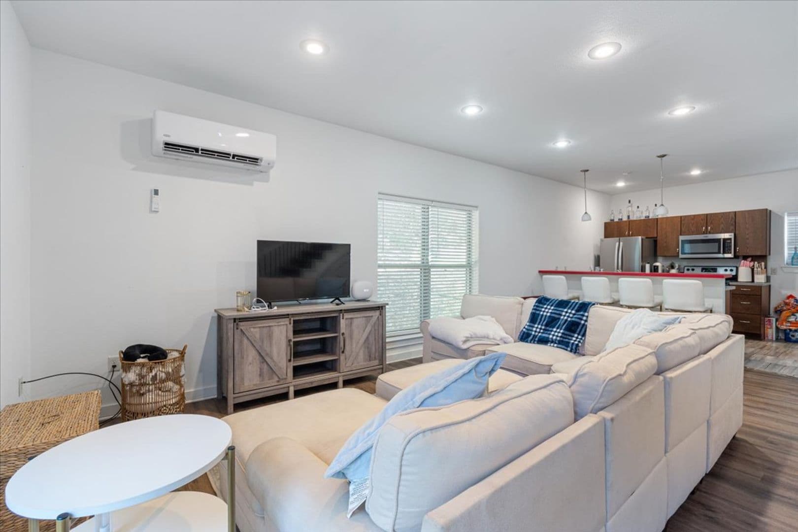 Fayetteville Townhome: 719 Oakland Ave