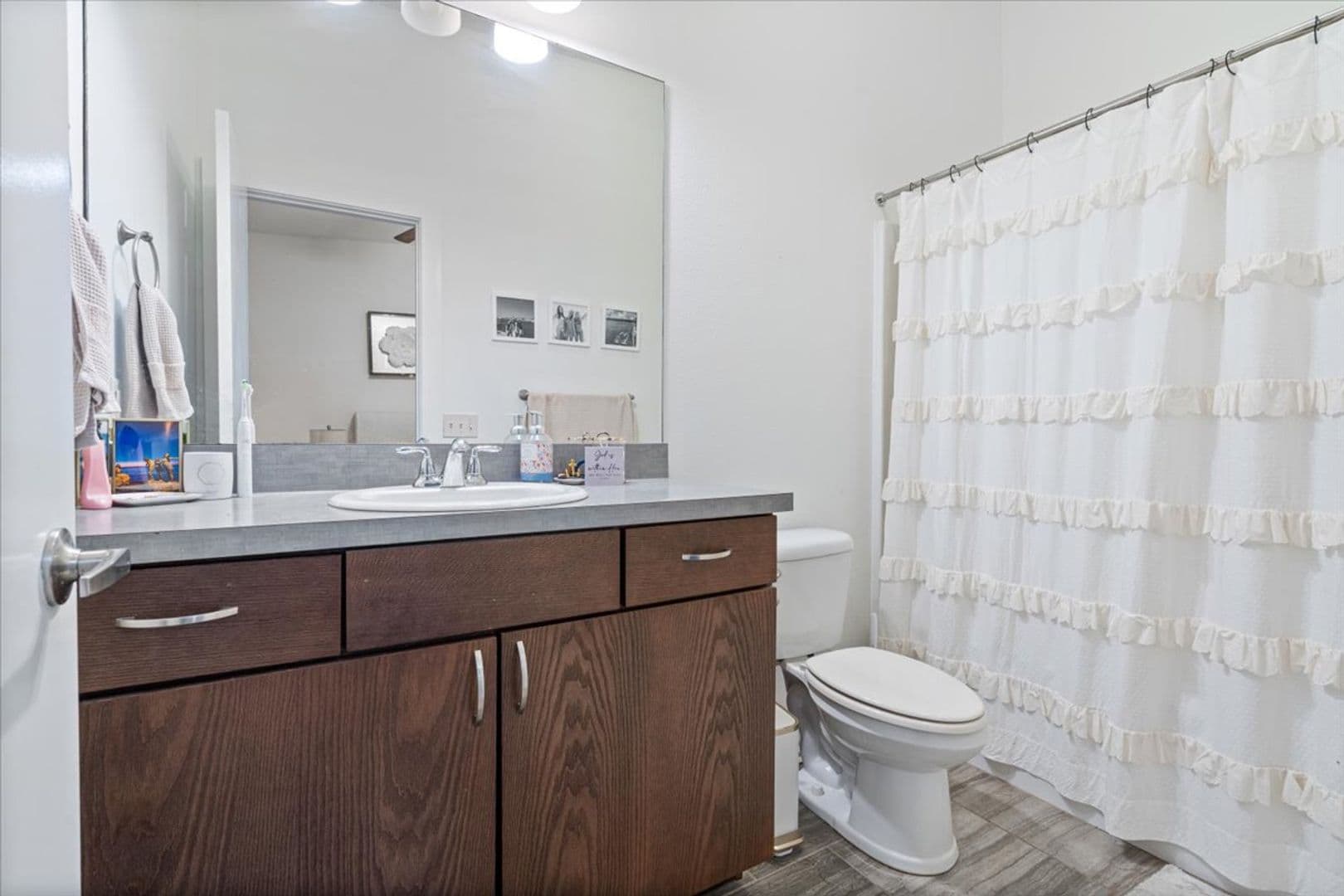 Fayetteville Townhome: 719 Oakland Ave