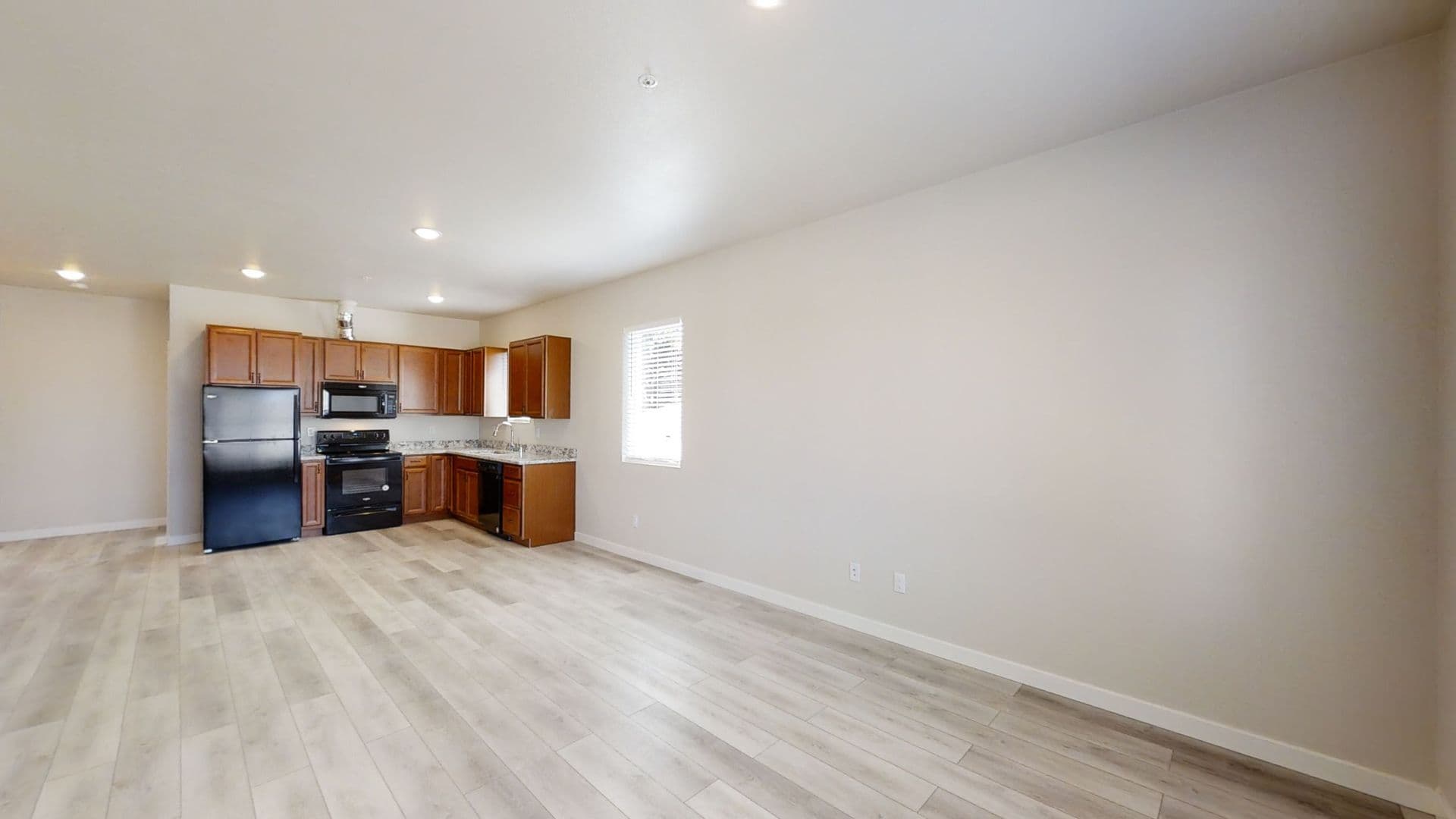 Tacoma Apartment: 7427 S D St