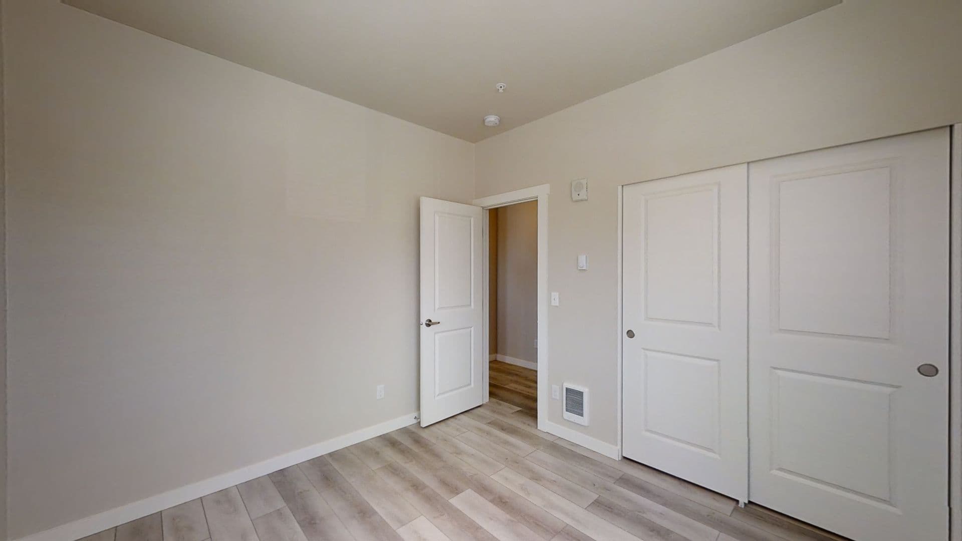 Tacoma Apartment: 7427 S D St