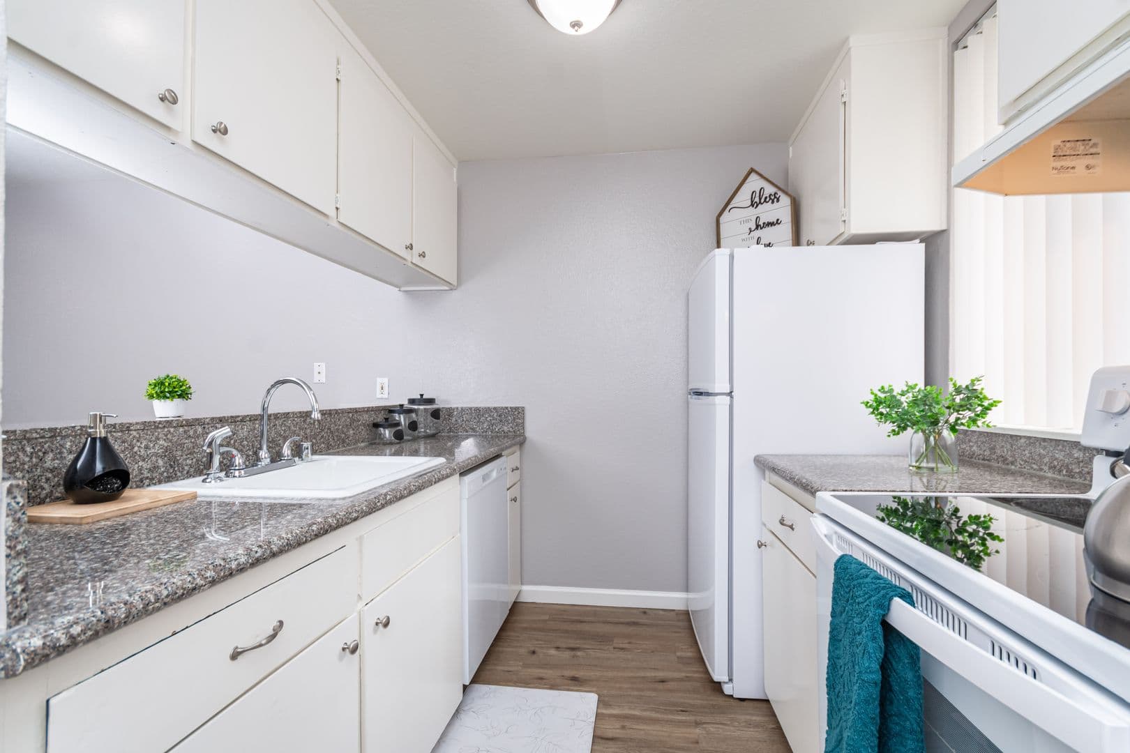 Vallejo Apartment: 123 Kathy Ellen Drive
