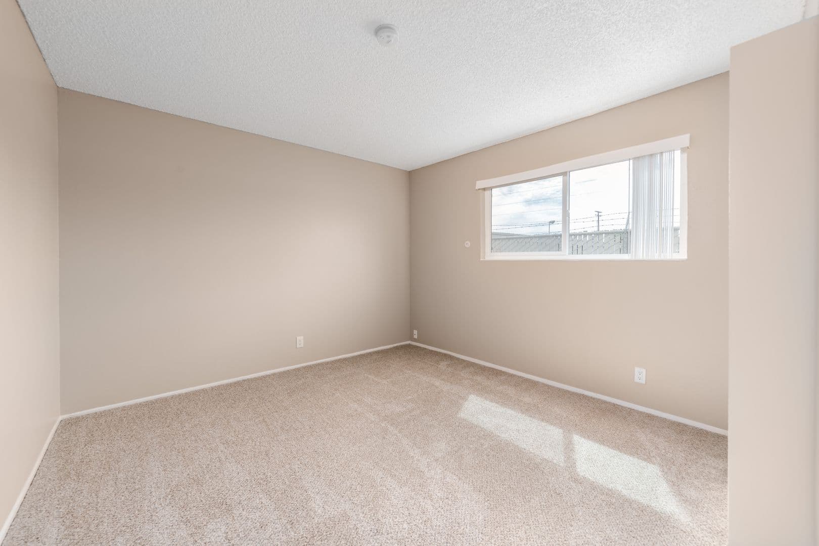 Lodi Apartment: 950 S. Garfield St.