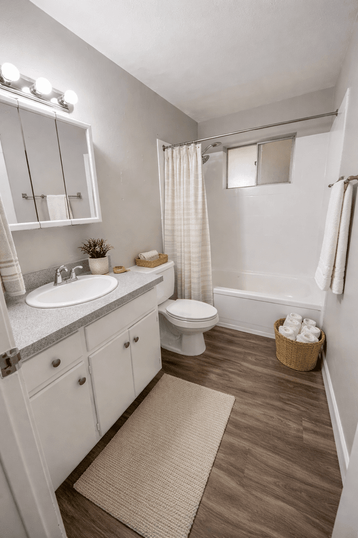 Modesto Apartment: 1625 Scenic Drive