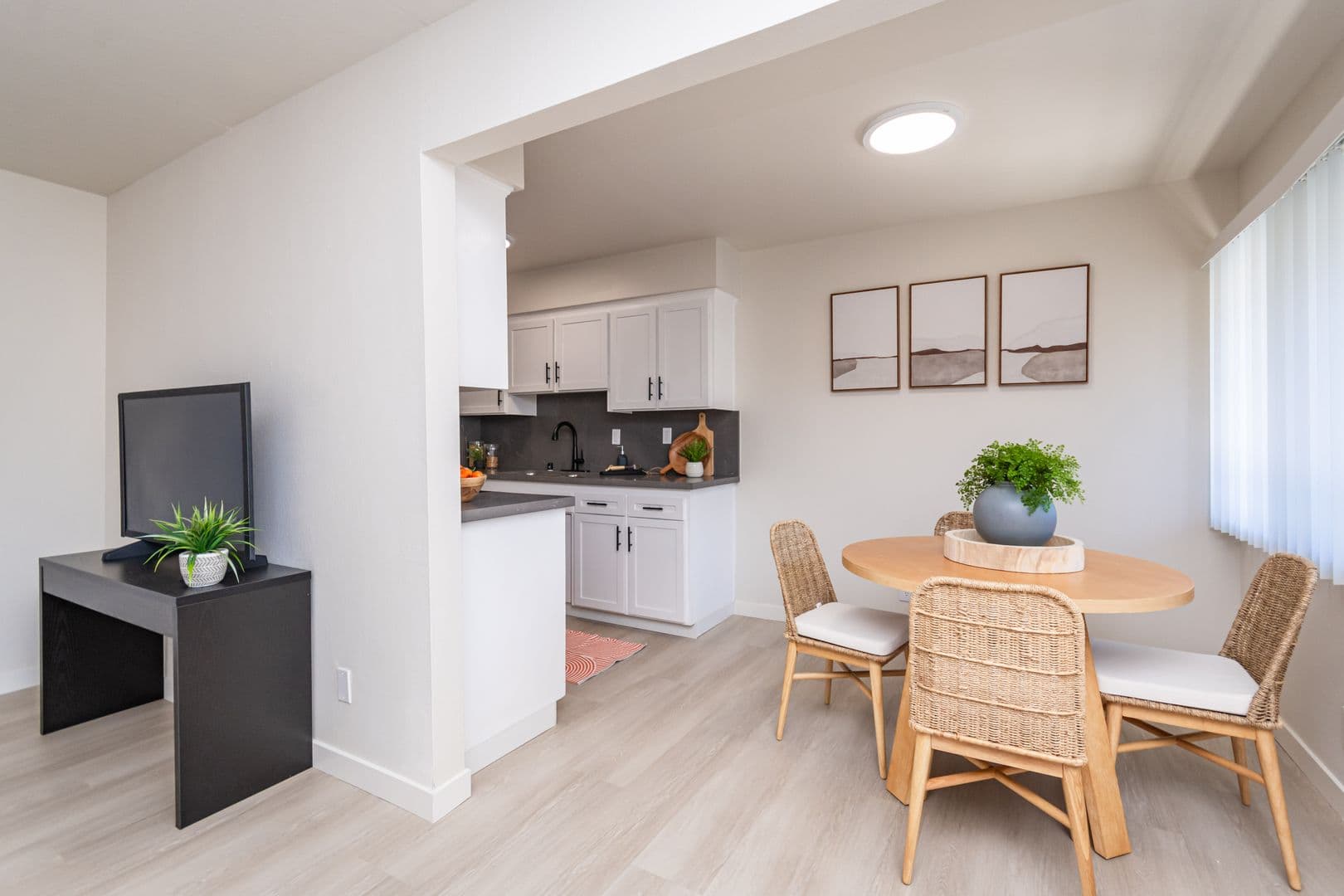Stockton Apartment: 1223 Stratford Circle