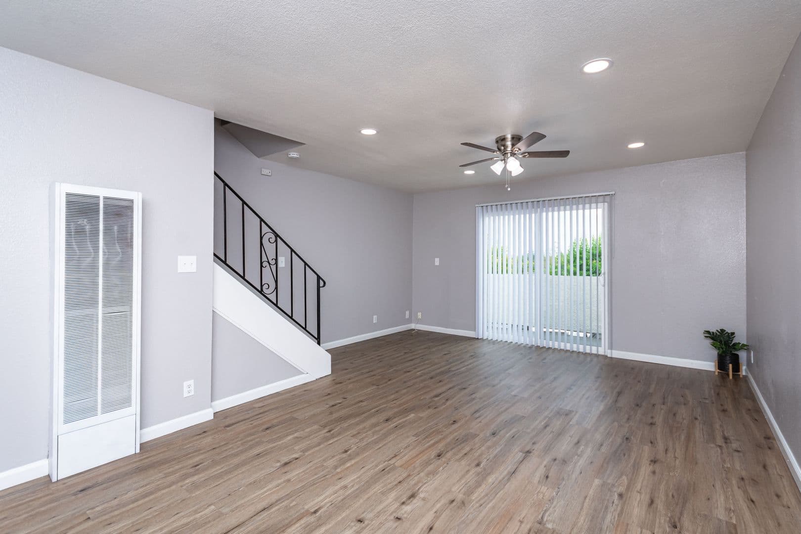 Vallejo Apartment: 123 Kathy Ellen Drive