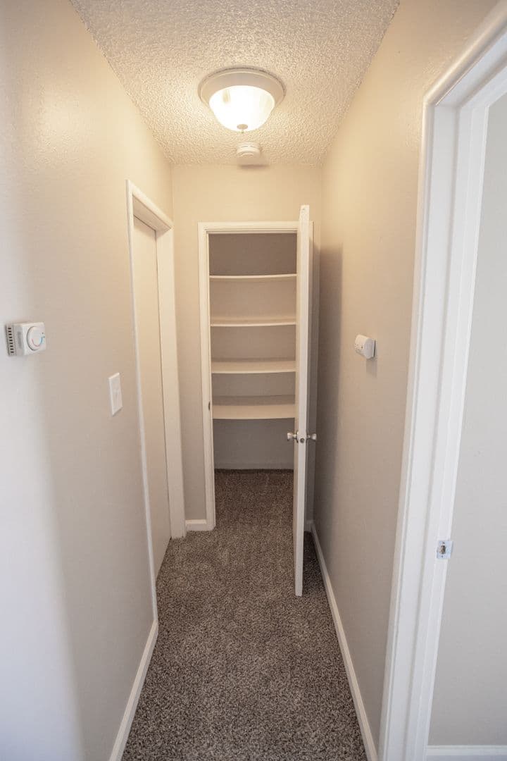 Sacramento Apartment: 5500 Foothill Garden Court