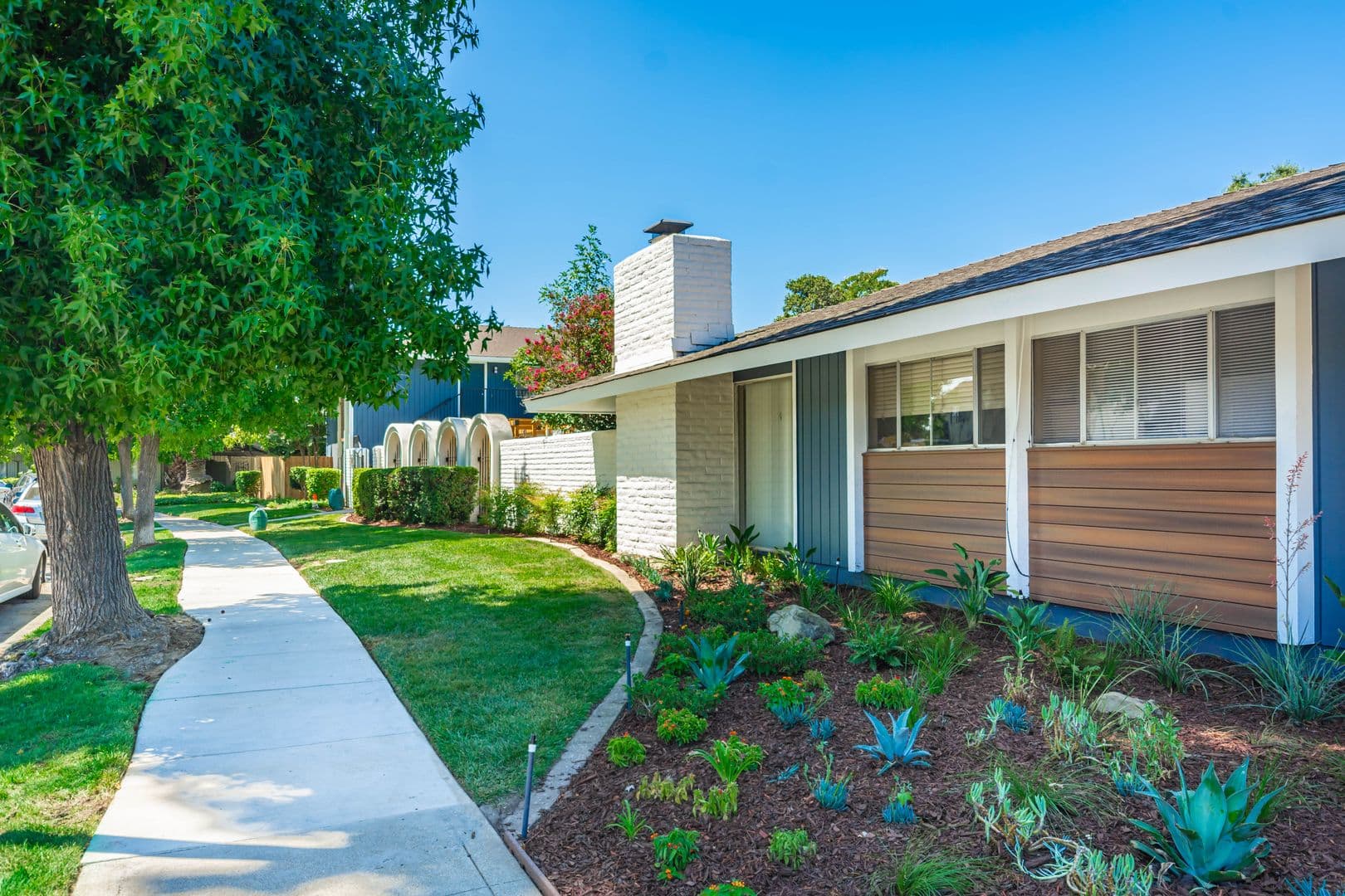 Stockton Apartment: 1223 Stratford Circle