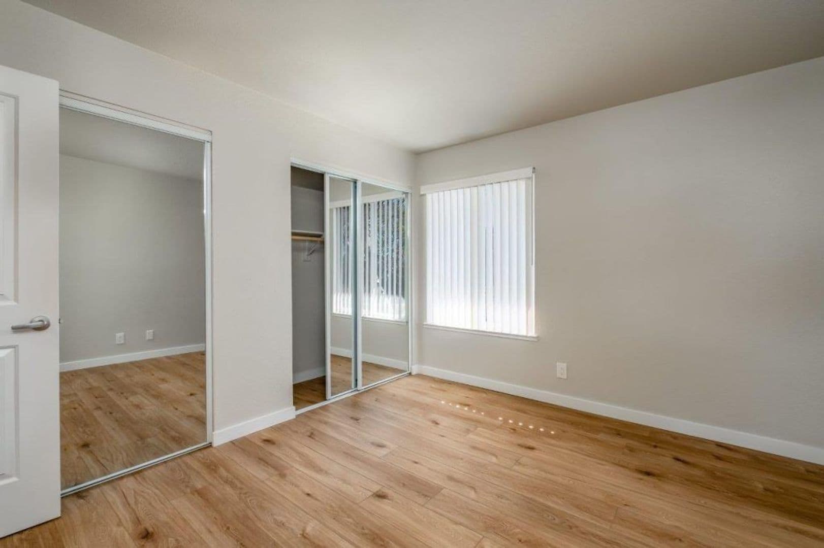 Manteca Apartment: 207 S. Union Rd.