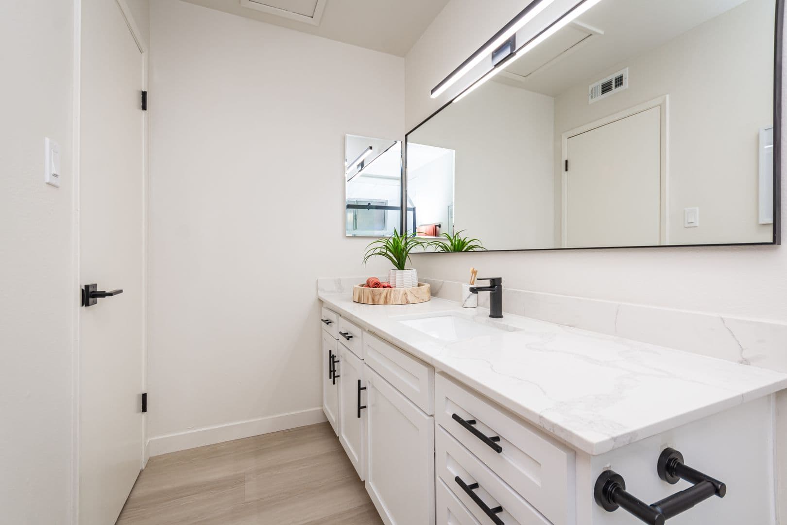 Stockton Apartment: 1223 Stratford Circle