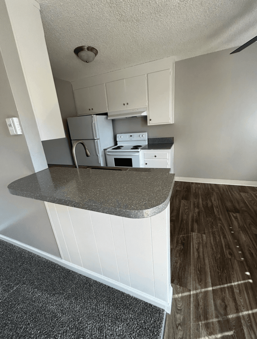 Modesto Apartment: 1625 Scenic Drive