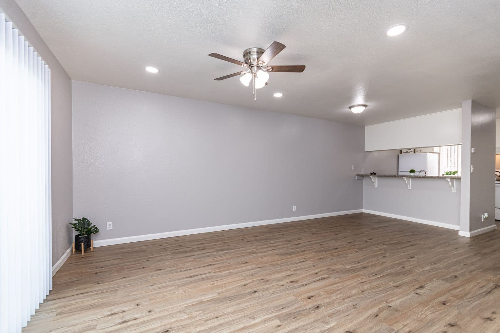 Vallejo Apartment: 123 Kathy Ellen Drive