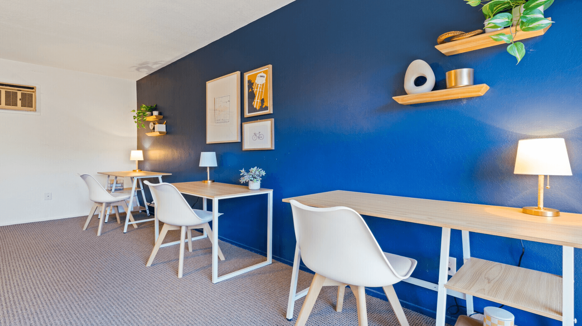 Davis Apartment: 607 E. 8th Street