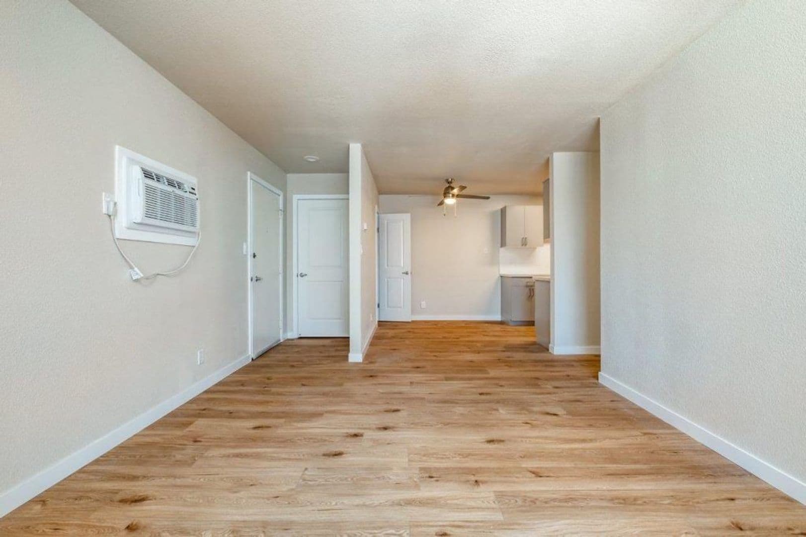 Manteca Apartment: 207 S. Union Rd.
