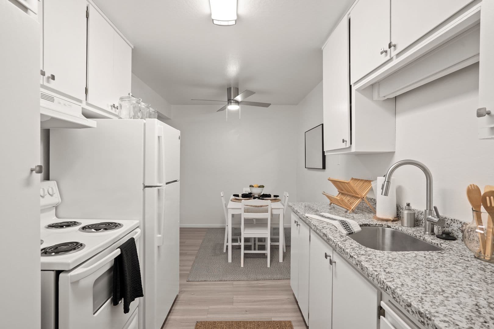 Davis Apartment: 607 E. 8th Street
