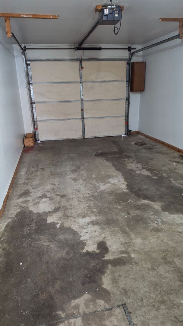 Reedsburg Apartment: ALEXANDER AVE