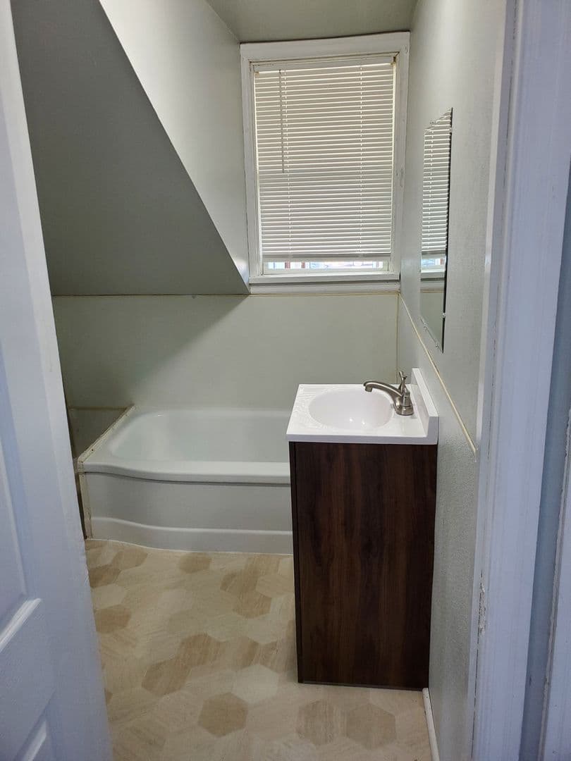 Baraboo Apartment: 400 7th Street