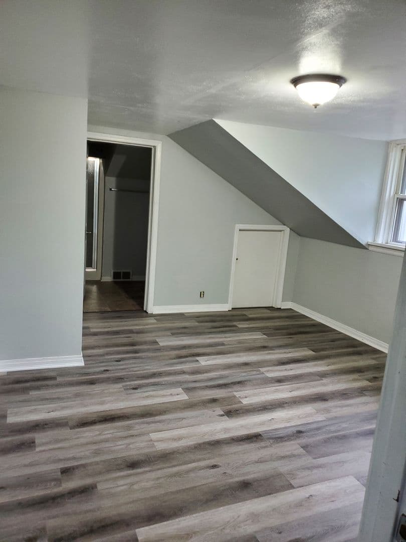 Baraboo Apartment: 400 7th Street