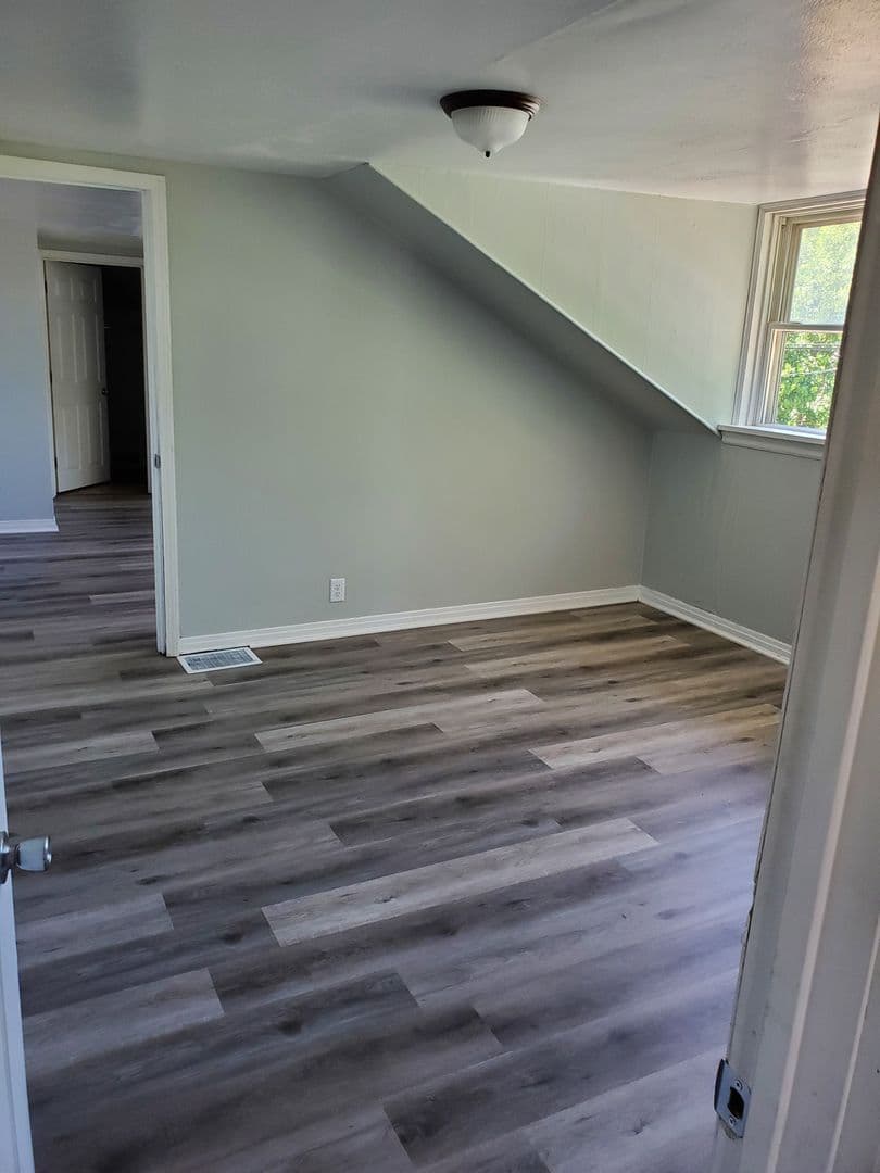 Baraboo Apartment: 400 7th Street