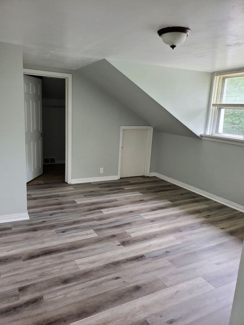 Baraboo Apartment: 400 7th Street