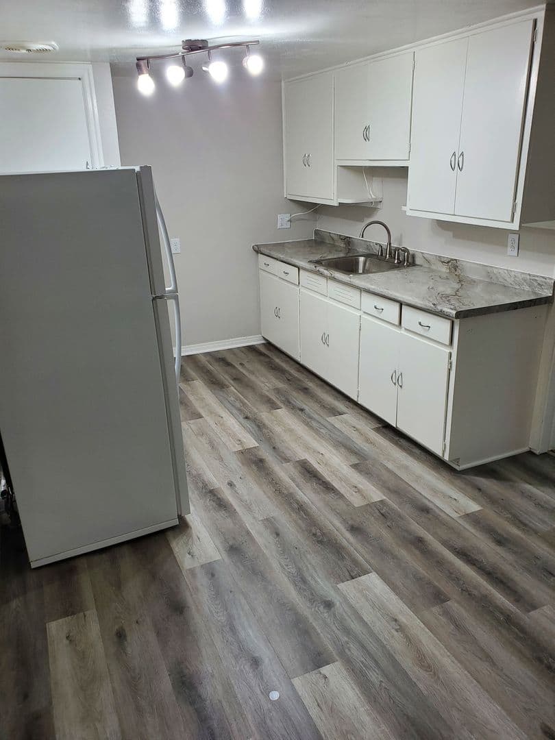Baraboo Apartment: 400 7th Street