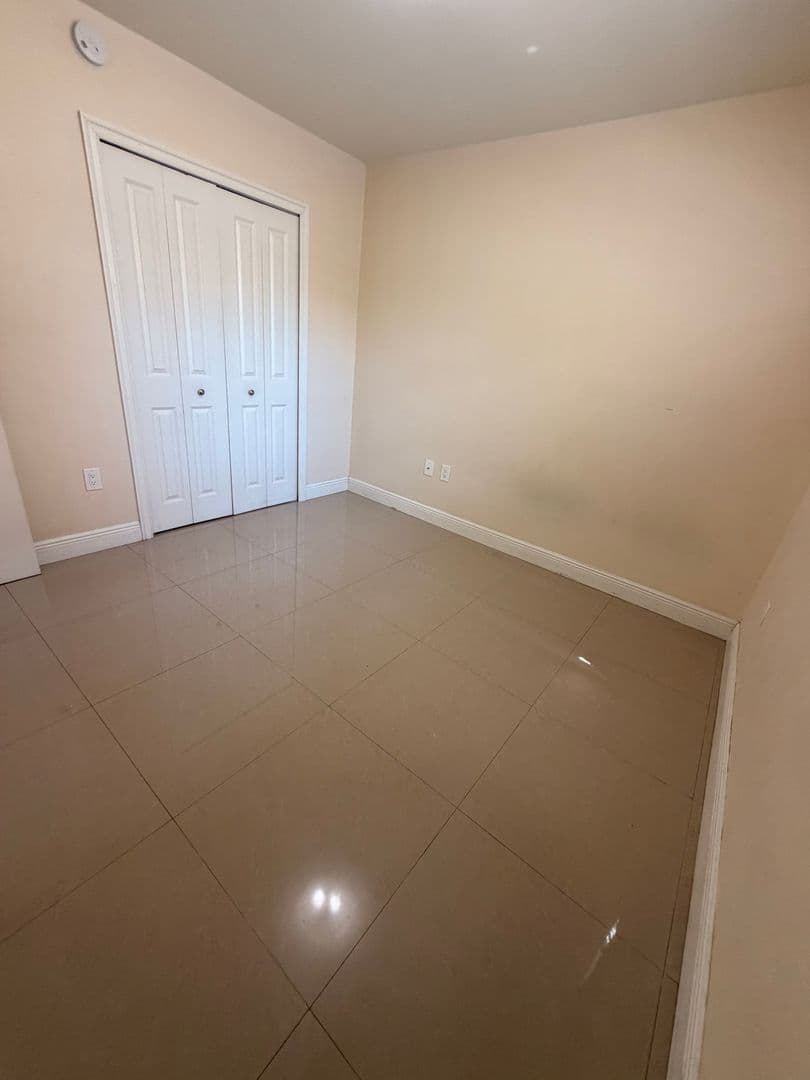 Miami Apartment: 1980 SW 6 St
