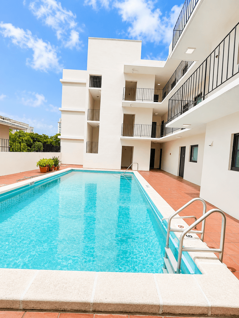 Coral Gables Apartment: 230 Calabria Avenue