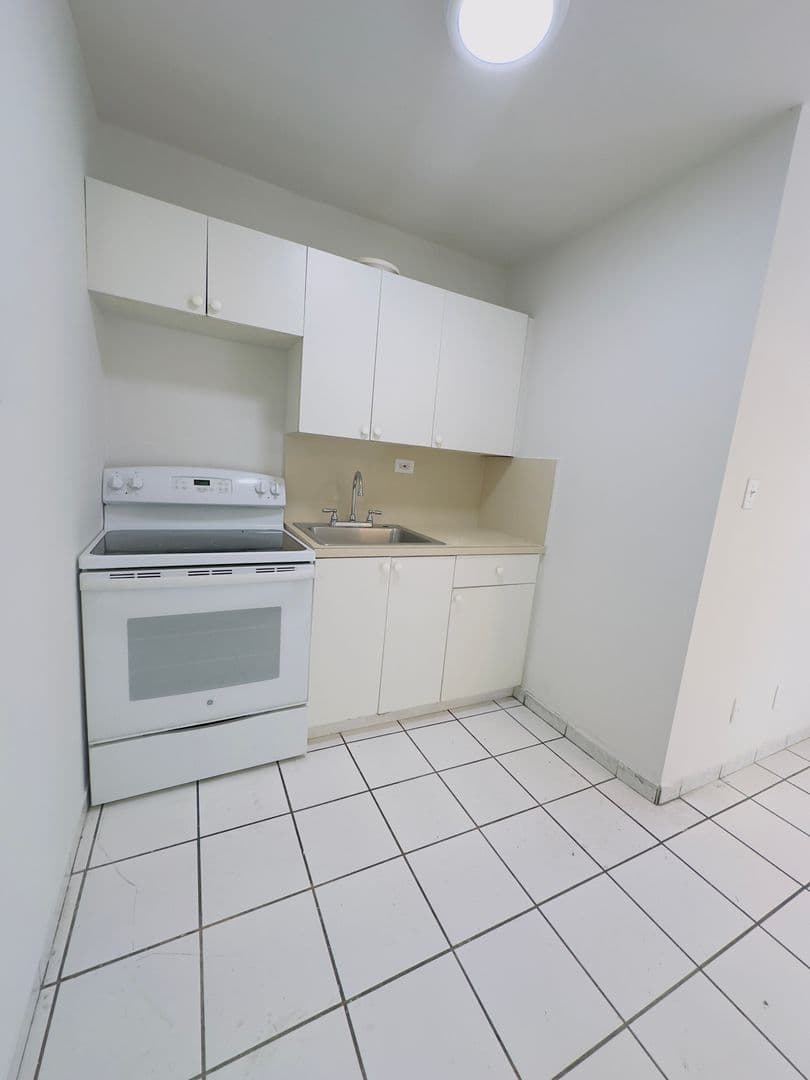 Miami Apartment: 3010 West Flagler Street