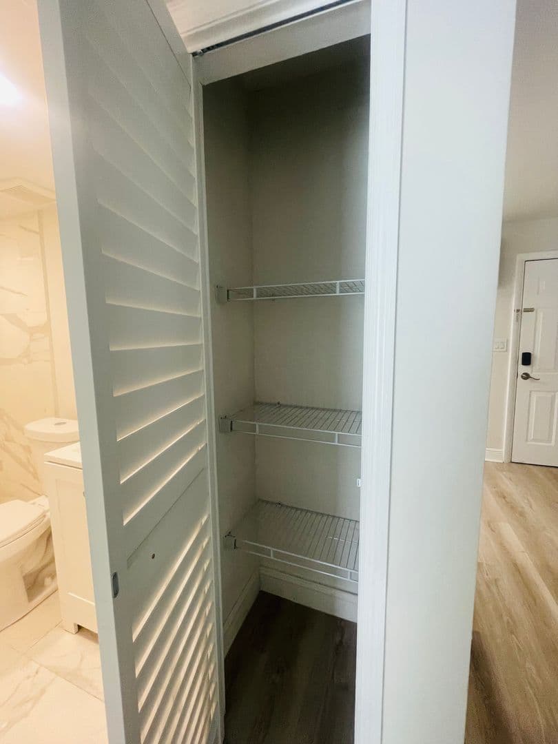 Coral Gables Apartment: 110 Sidonia Ave