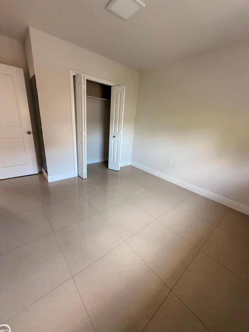 Miami Apartment: 1980 SW 6 St