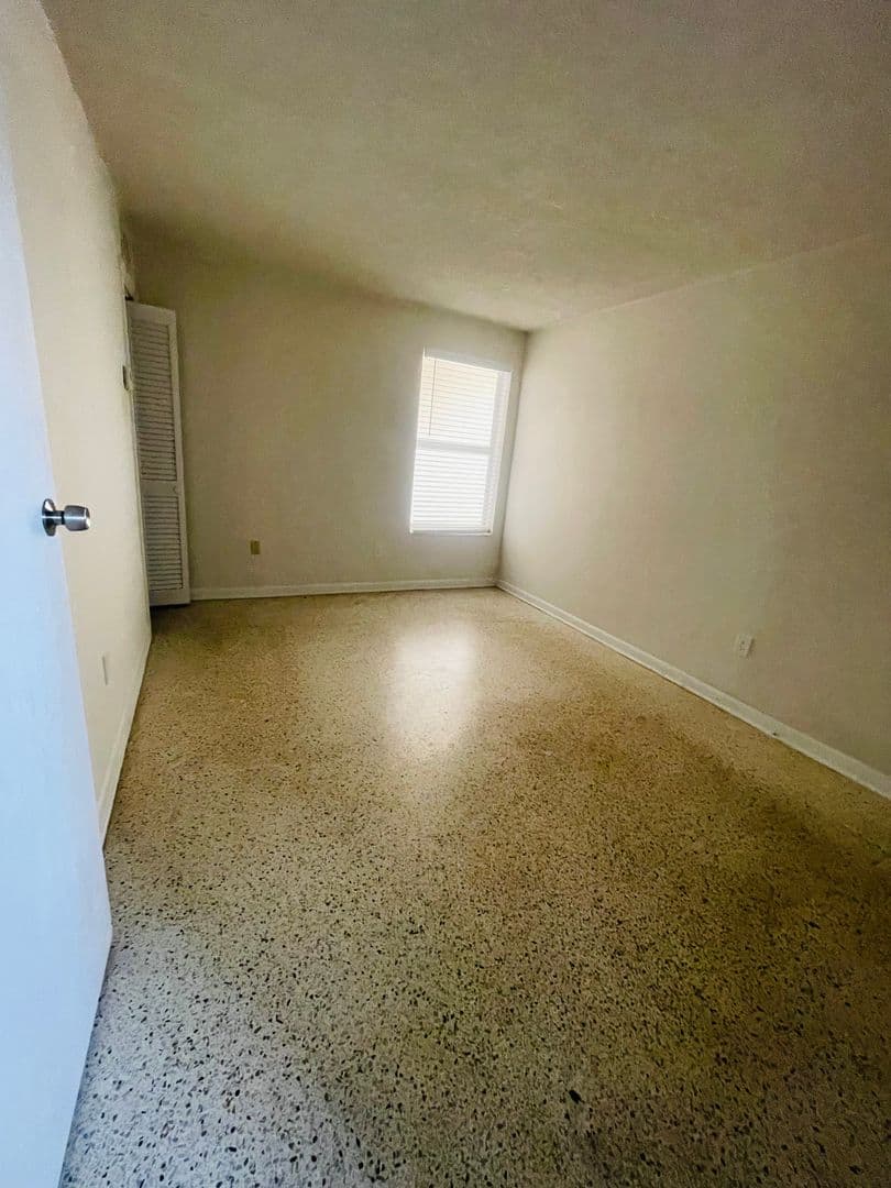 Miami Apartment: 2999 W. Flagler St.