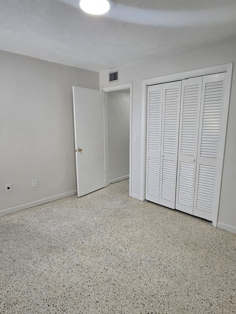 Miami Apartment: 2999 W. Flagler St.